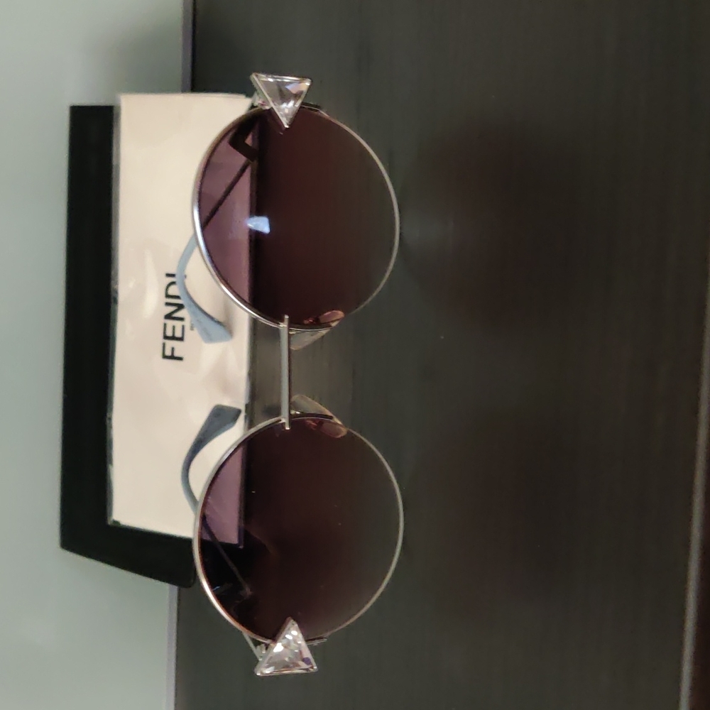 Gorgeous Authentic FENDI women sunglasses with crystals on the side - Picture 13 of 14
